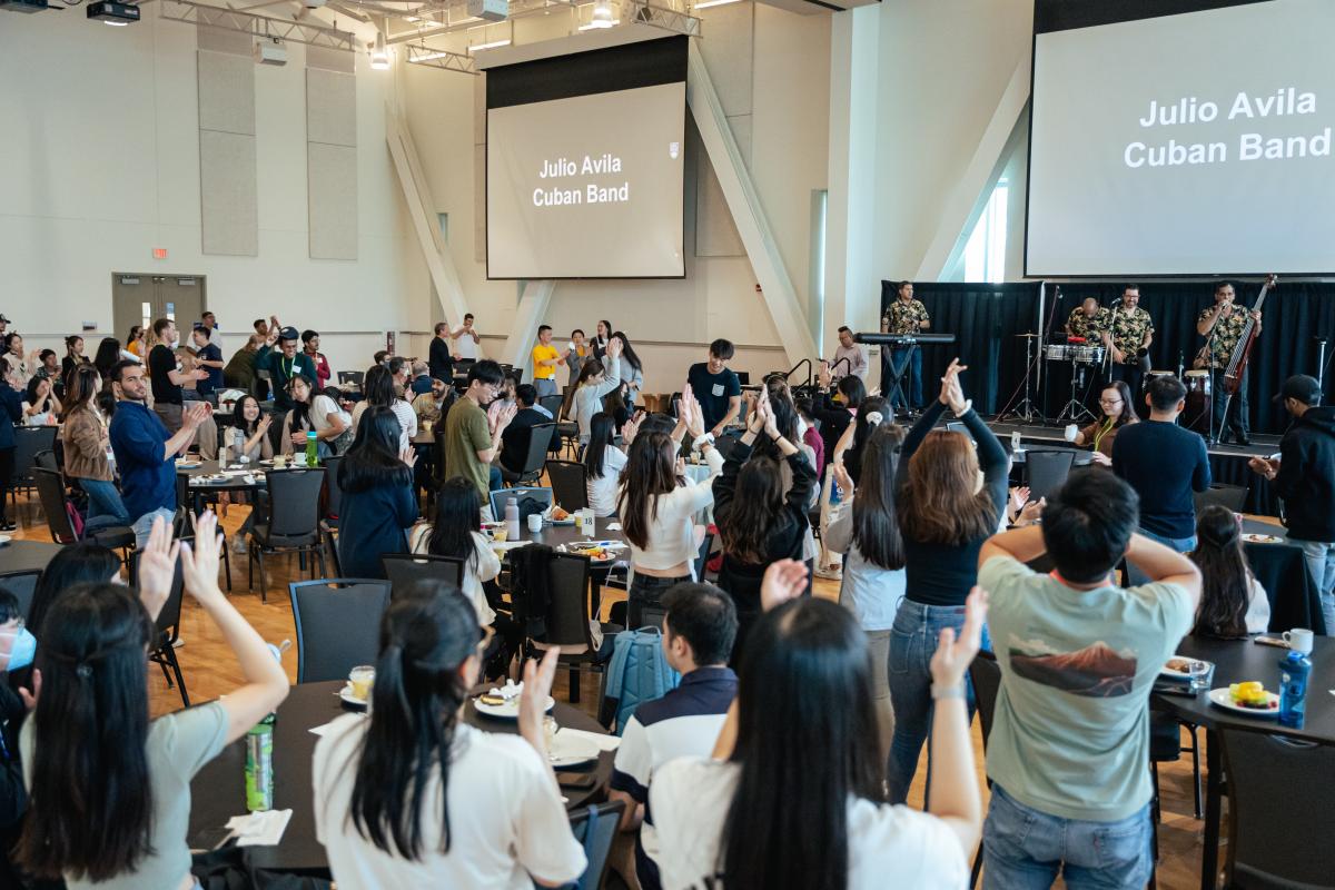 The audience delivers a standing ovation to the Julio Avila Cuban Band (photo: Bohdan Lee/Vancouver Summer Program)