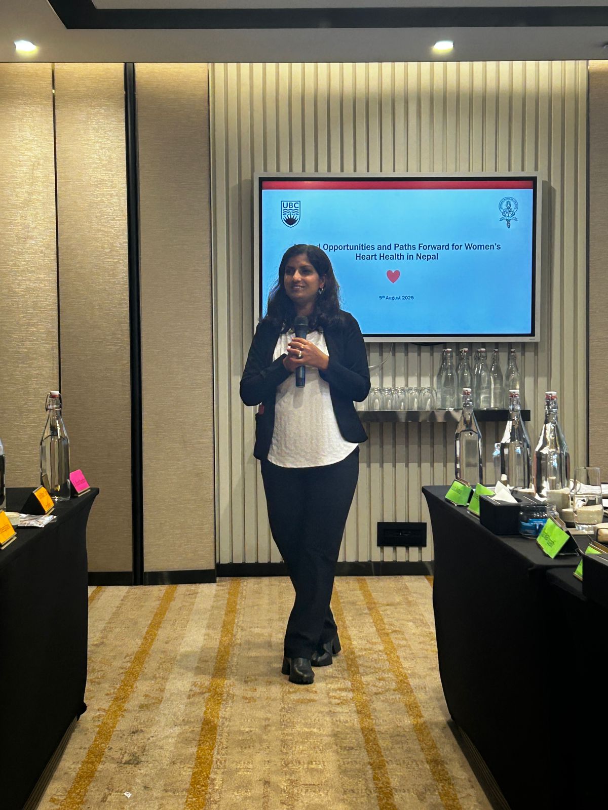 Dr. Rubee Dev facilitating a roundtable discussion on women’s cardiovascular health with the research participants in Kathmandu (photo: Bhawana Ghimire)